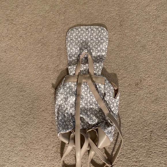 Backpack - Picture 4 of 4